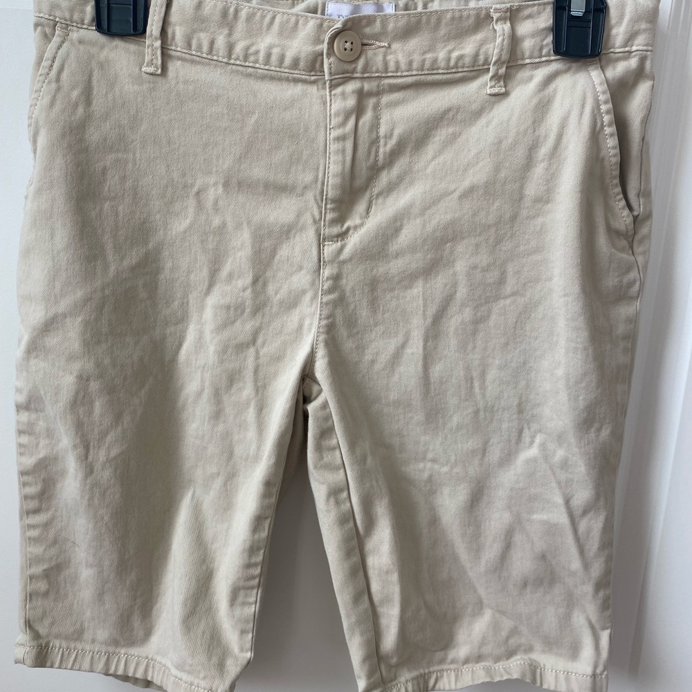 khaki uniform shorts
